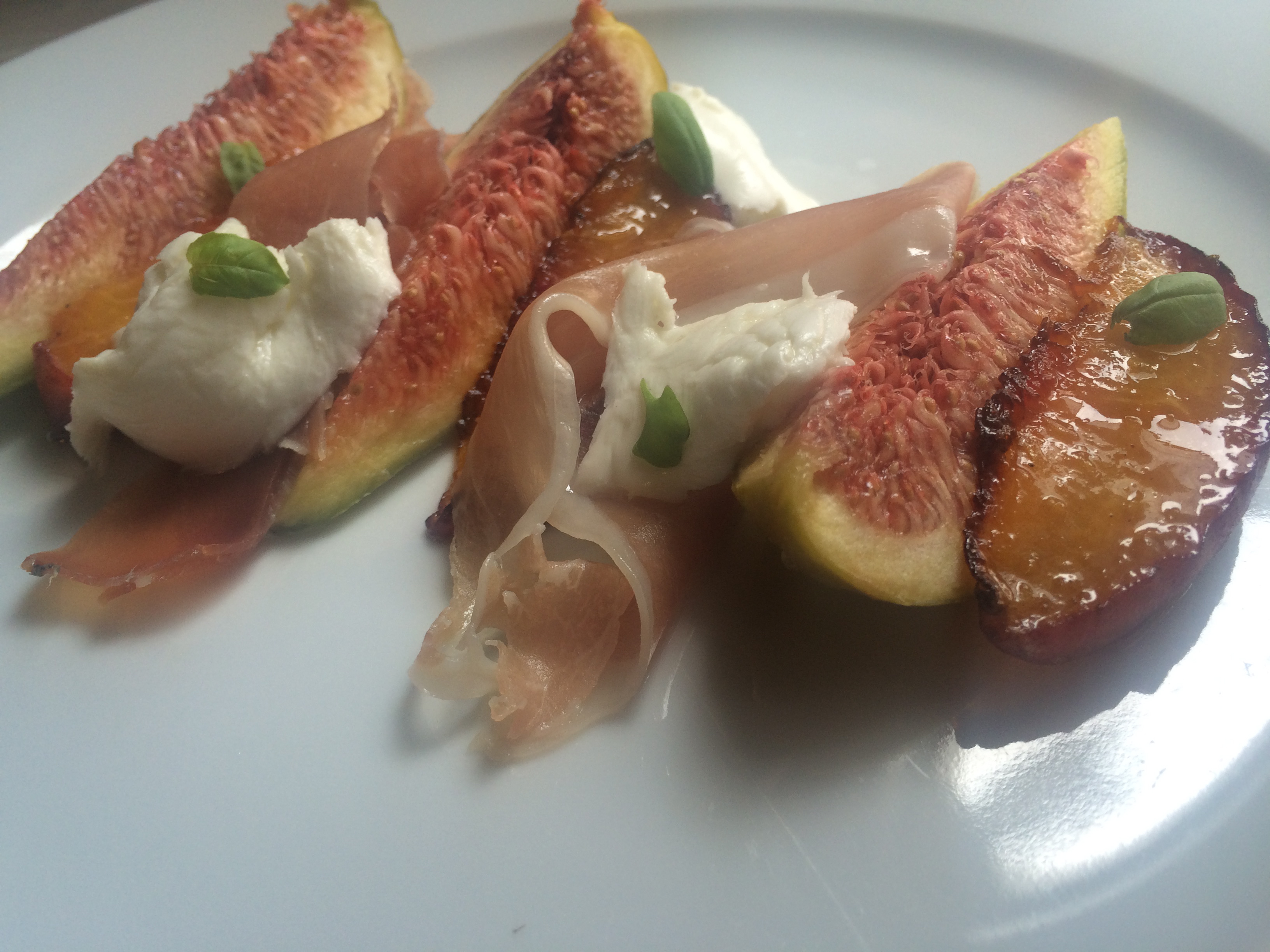 Fig peach salad